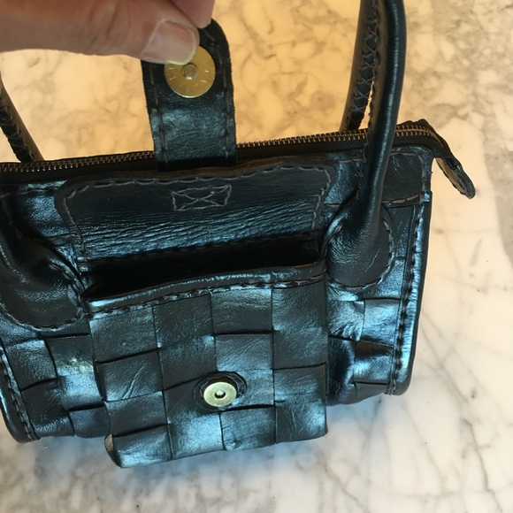 Dua Dua Black Leather Handbag - Picture 7 of 8